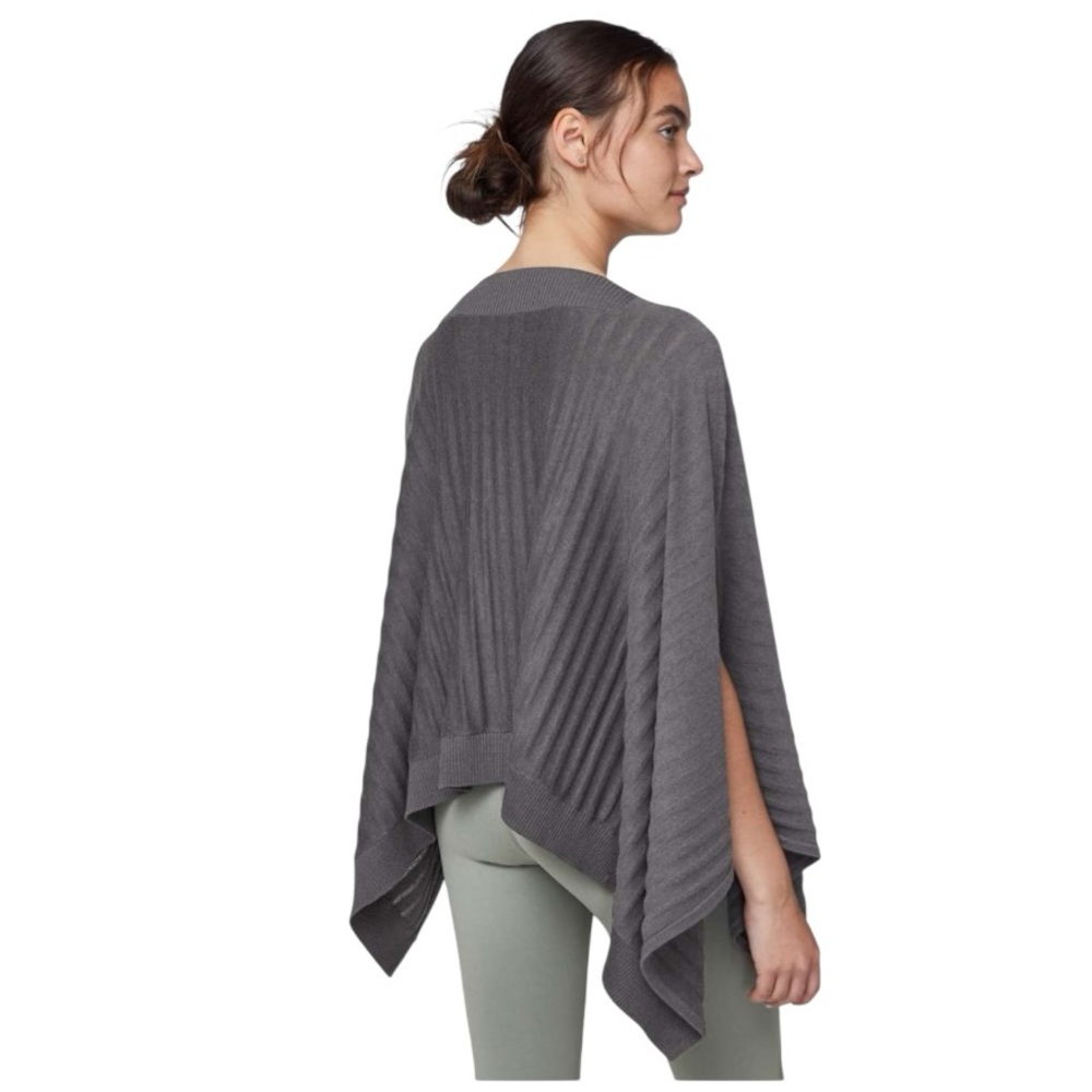 Lululemon Forward Flow Poncho in Heathered Moonwalk - Picture 3 of 11